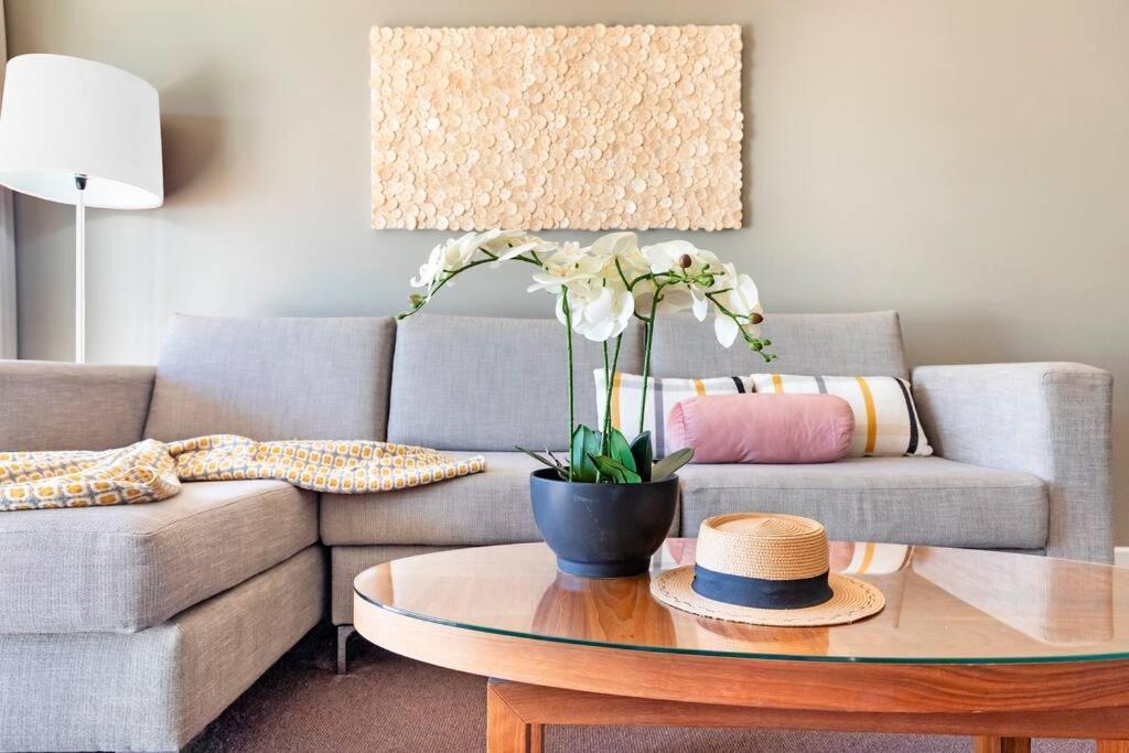 'Towering Palms' Resort-Style Apartment With A Separate Studio Darwin Exteriör bild